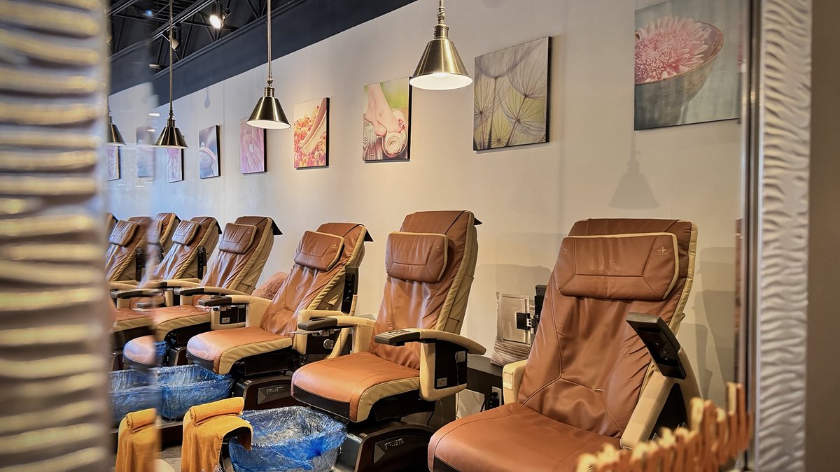 Pedicure lounge with leather massage chairs